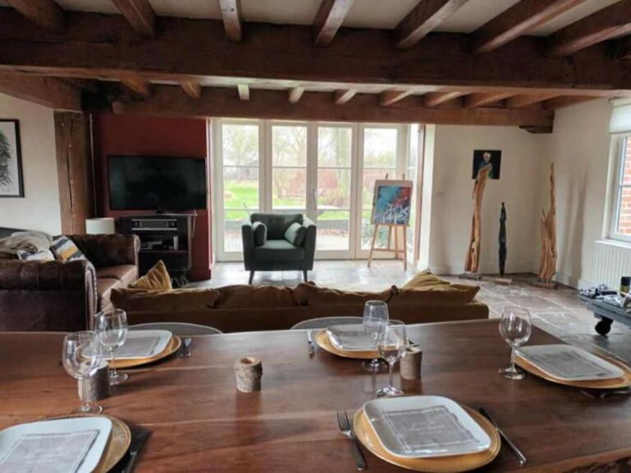 Ferme De Caractere Avec Piscine Et Cheminee Villa Sainghin-en-Mélantois Екстериор снимка