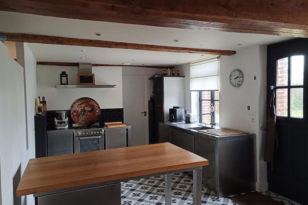 Ferme De Caractere Avec Piscine Et Cheminee Villa Sainghin-en-Mélantois Екстериор снимка