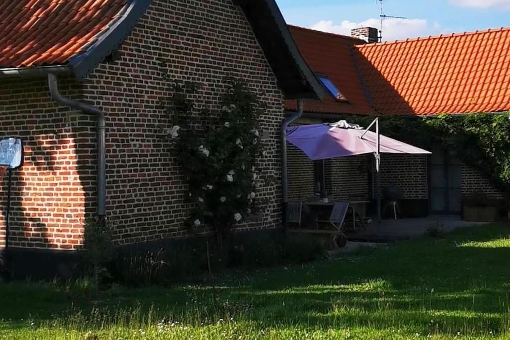 Ferme De Caractere Avec Piscine Et Cheminee Villa Sainghin-en-Mélantois Екстериор снимка